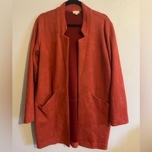 Hem and thread faux suede open jacket. Size L.